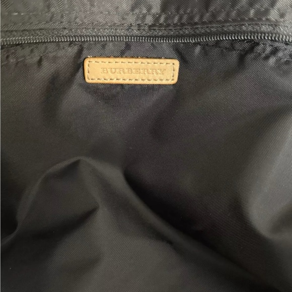 Burberry weekender/hand bag - Picture 4 of 7
